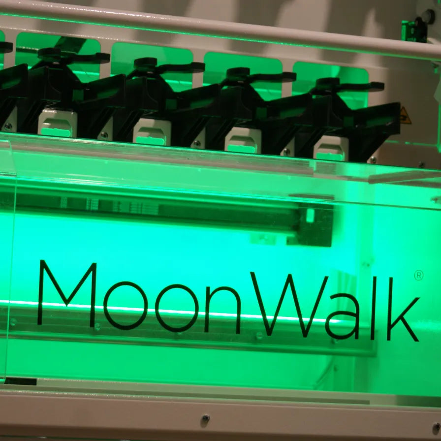 Tintometro Moonwalk nel colorificio Colori&Vernici